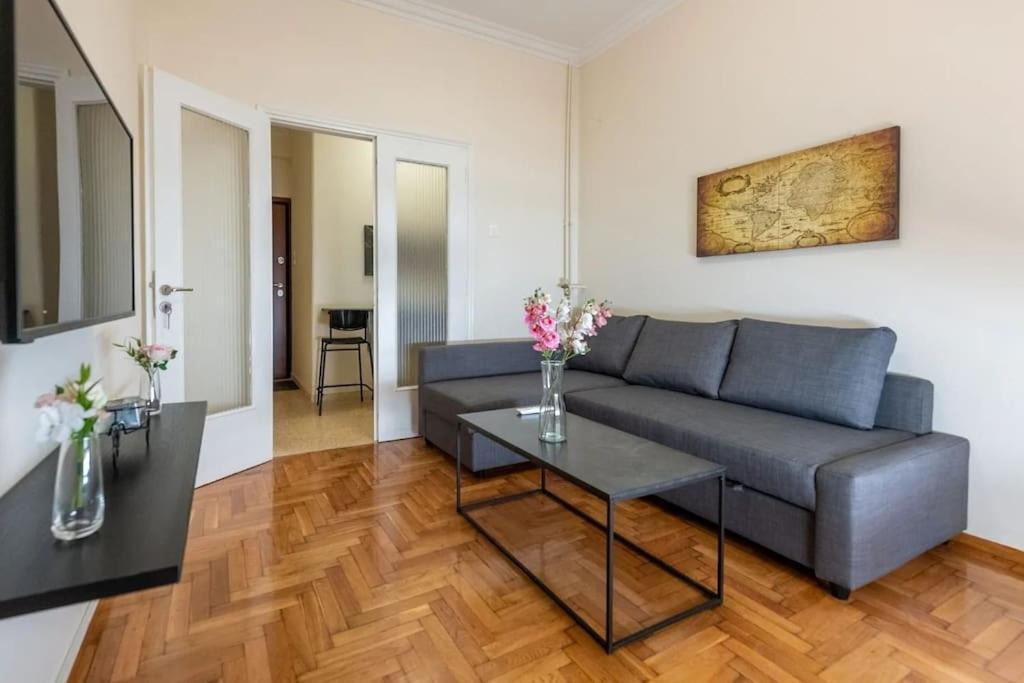 Kerameikos 2 Bedroom Apartment เอเธนส์ ภายนอก รูปภาพ